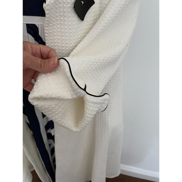 Vintage Design Today's Vogue White Double-Breasted Long Coat With Black Sculpted - Picture 6 of 12